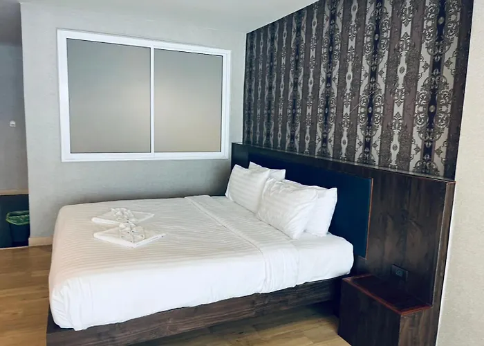The Canal โรงแรม