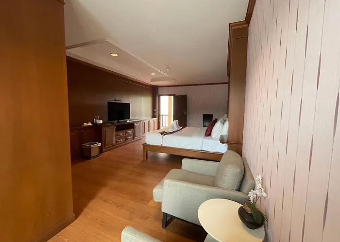 โรงแรม The Canal Ratchaburi